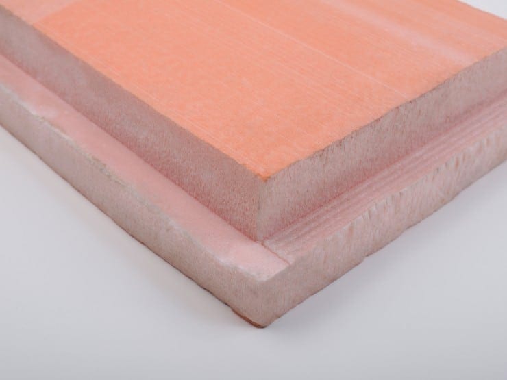 Rigid polystyrene panel for wall and roof insulation